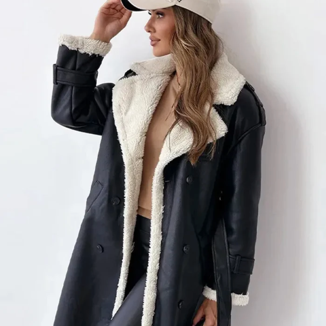 Manteau Long Classique pour Femmes avec Col Douillet