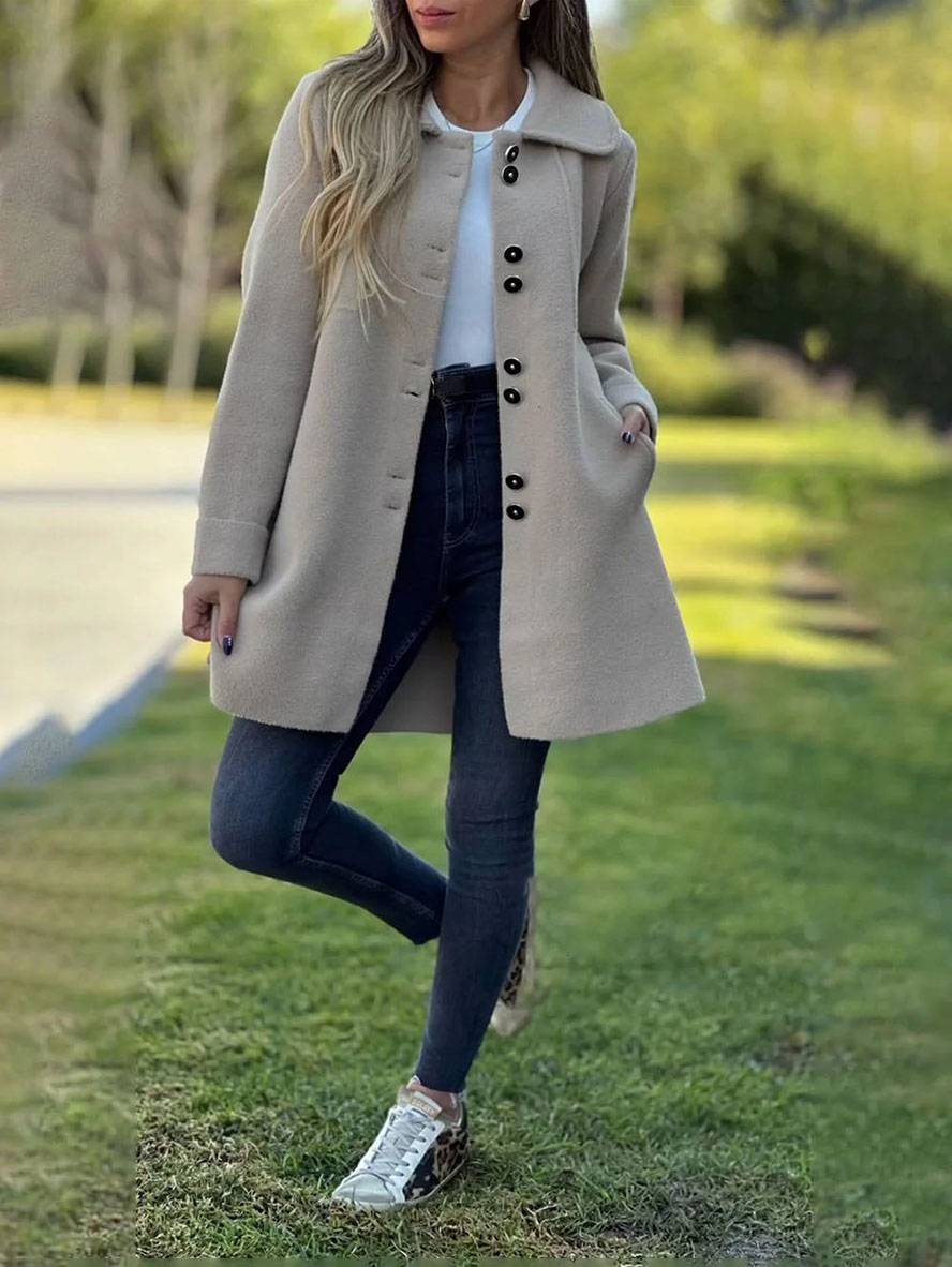 Manteau Long pour Femmes avec Col à Revers et Fermeture à Boutons