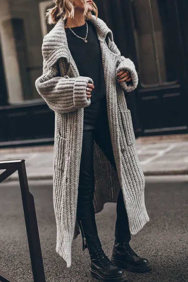 Gilet Long et Douillet Boutonné avec Poches – Coupe Oversize pour un Confort Total