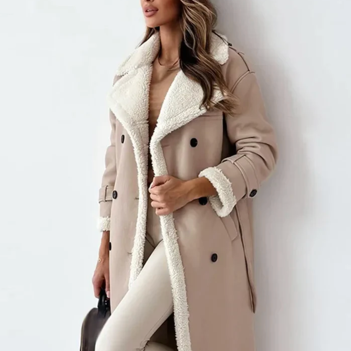 Manteau Long Classique pour Femmes avec Col Douillet